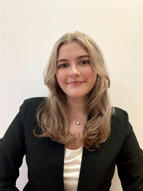 Nicole Smith - Business Development Executive at DealCatalyst