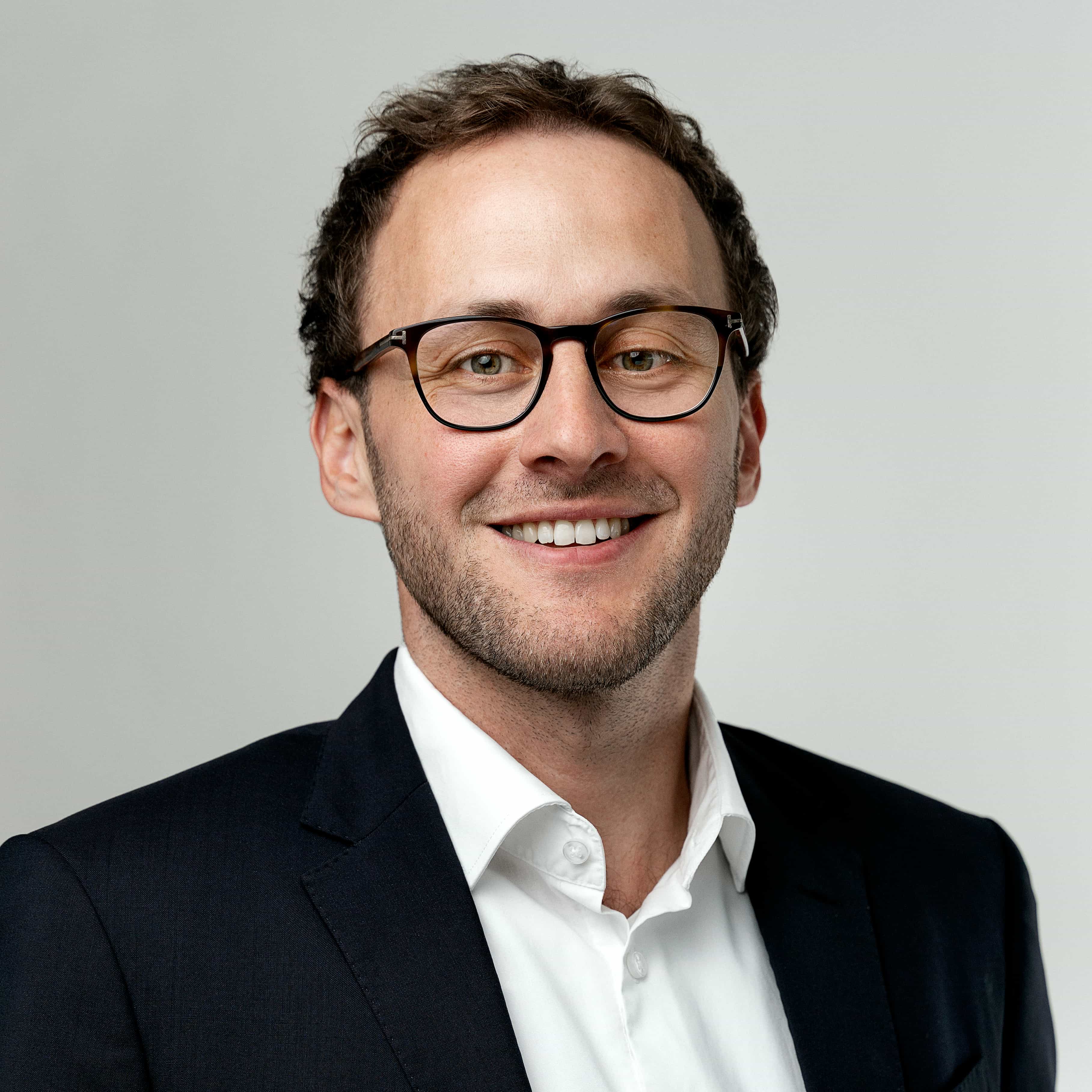 Alexander Schmitt, Allianz Global Investors GmbH