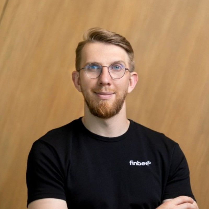 Tomas Maciulaitis, Finbee