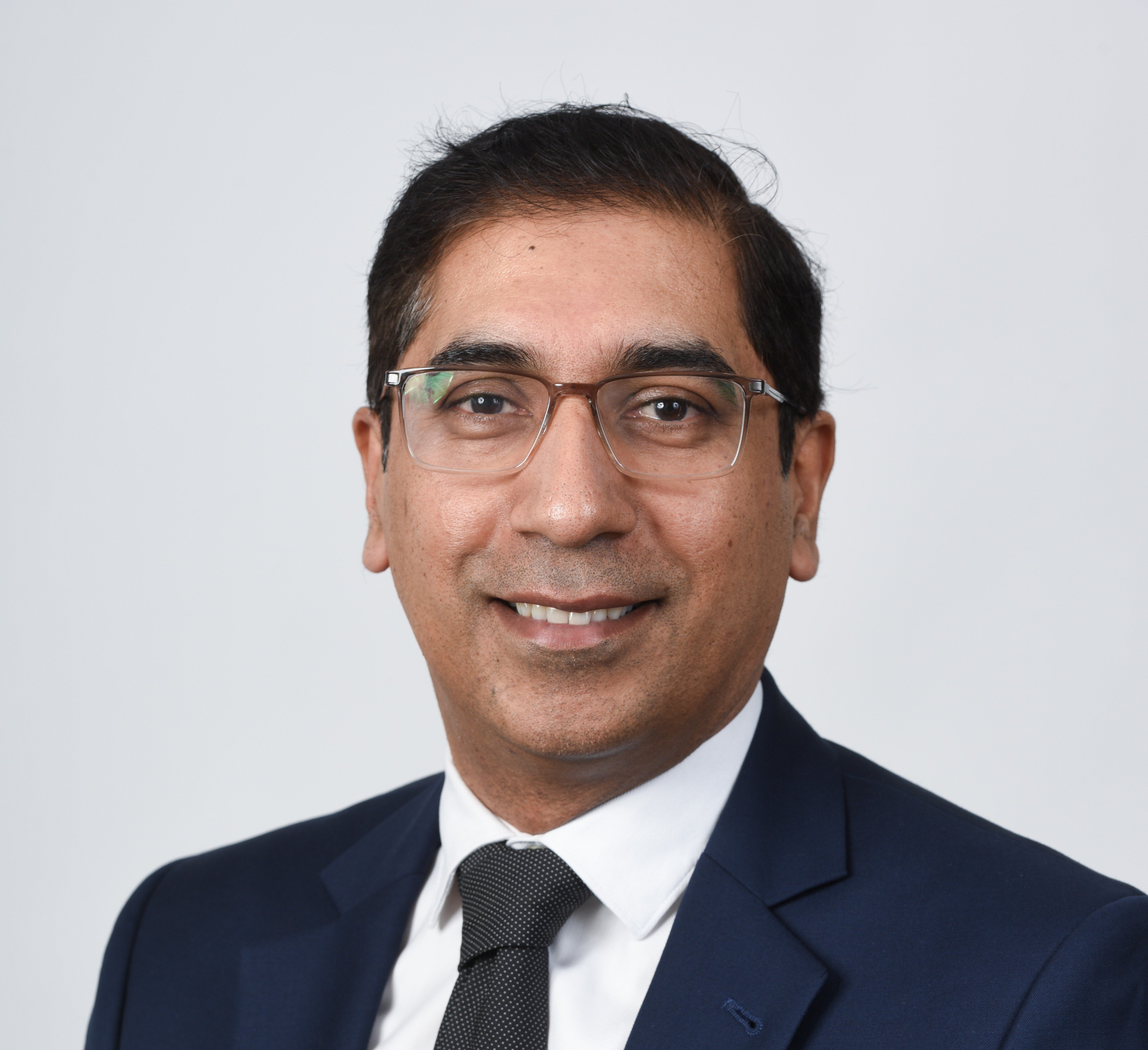 Zeshan Ashiq, Universities Superannuation Scheme Investment Management